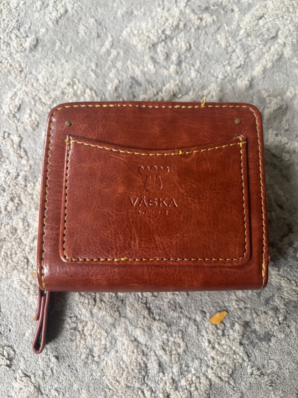 Vaska Leather Zip Card Wallet in Chestnut Brown